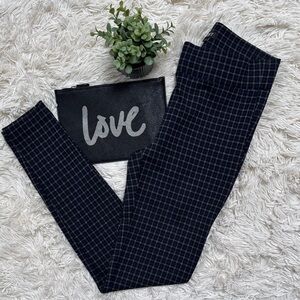 Loft Checkered Leggings 💗 Black & Blue